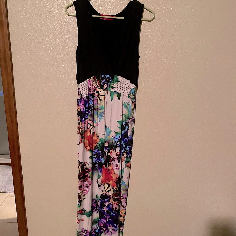 Size 12 floral maxi dress with wrap style bust